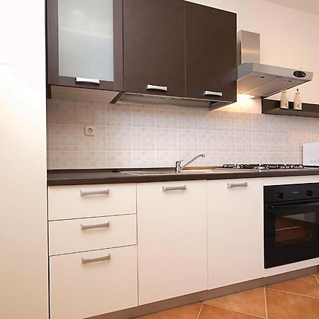 2 Bedroom Nice Apartment In Vir Exterior photo